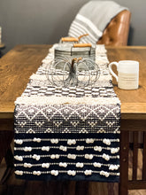 Hanna table runner