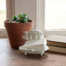 Pig soap dish